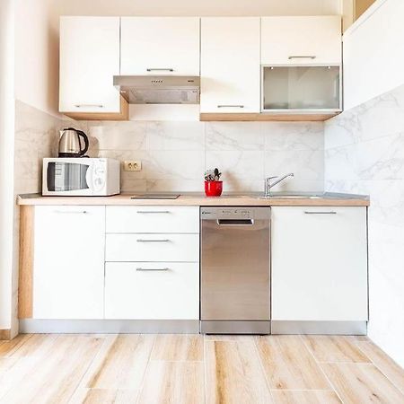 Apartments Niko โนวาลยา ภายนอก รูปภาพ