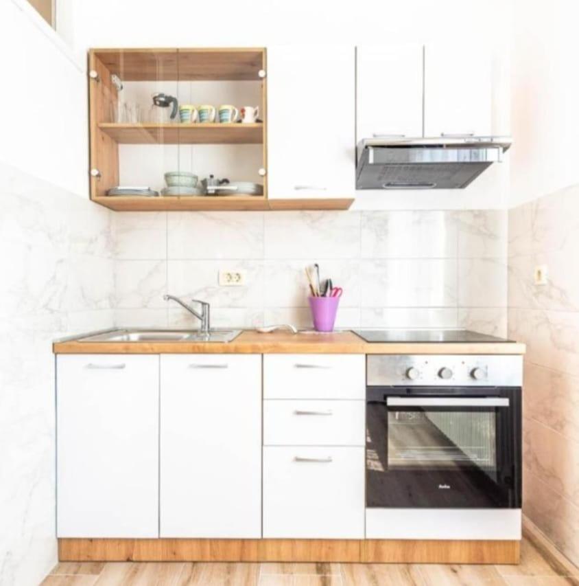 Apartments Niko โนวาลยา ภายนอก รูปภาพ
